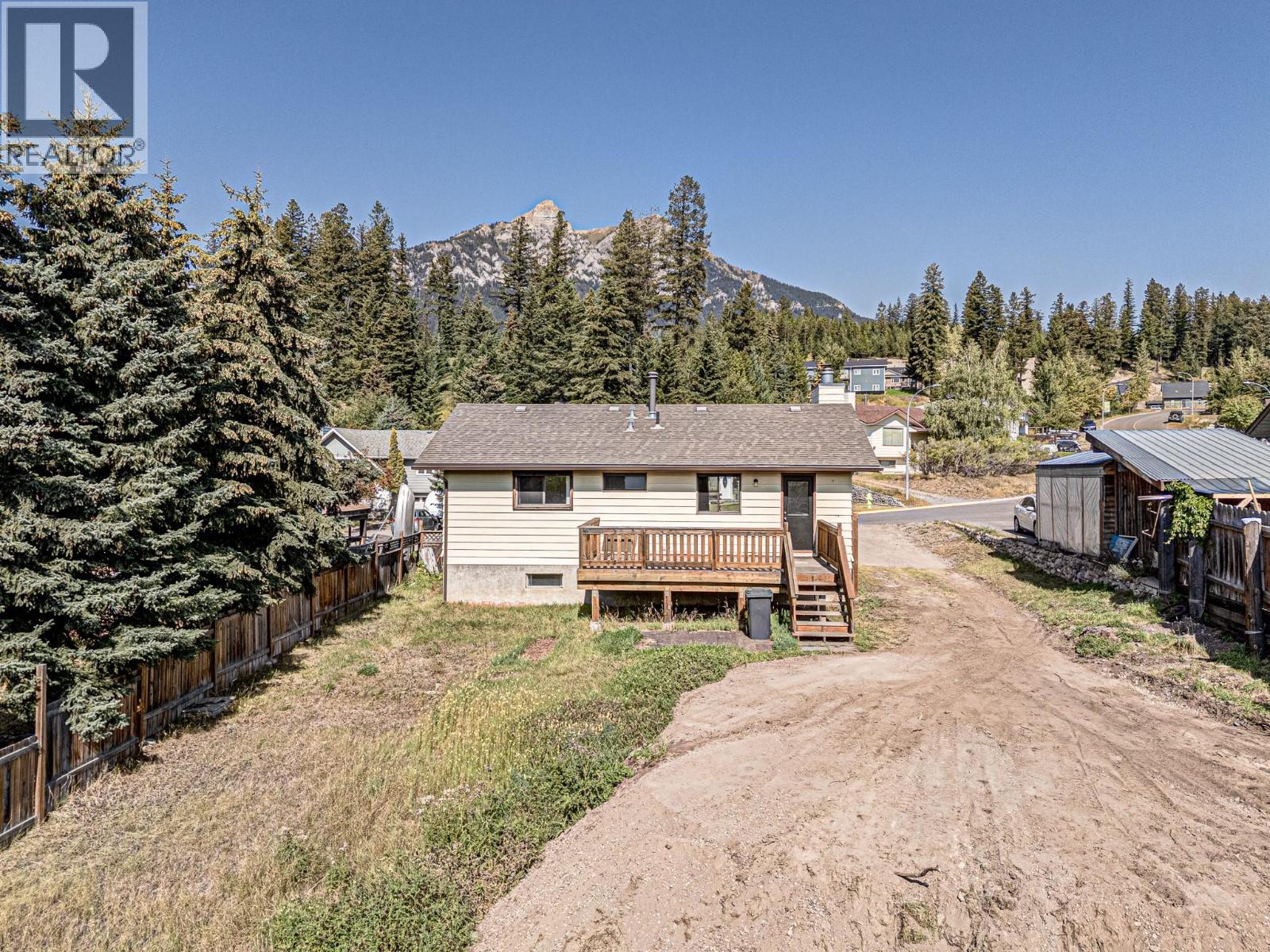 Photo 49 of 732 Balmer Crescent, Elkford BC