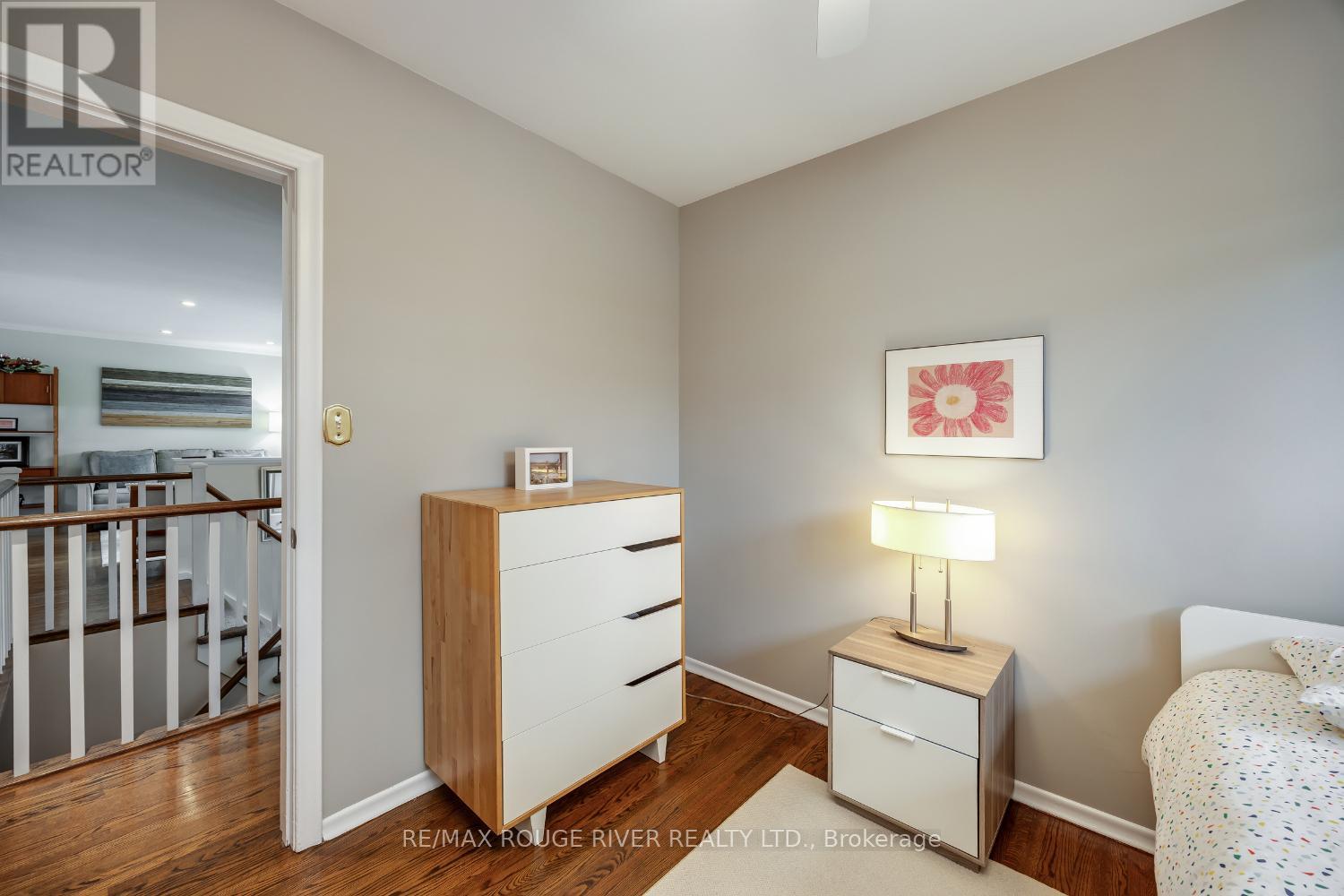 Photo 20 of 129 Briar Court, Oshawa ON