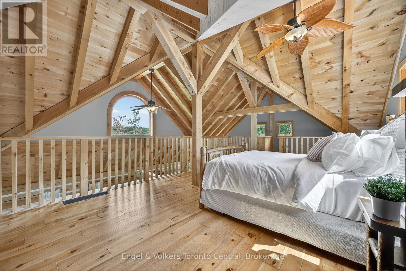 Photo 27 of 1042 Amanda Ln 1750 Frank Cooper Trail, Gravenhurst ON