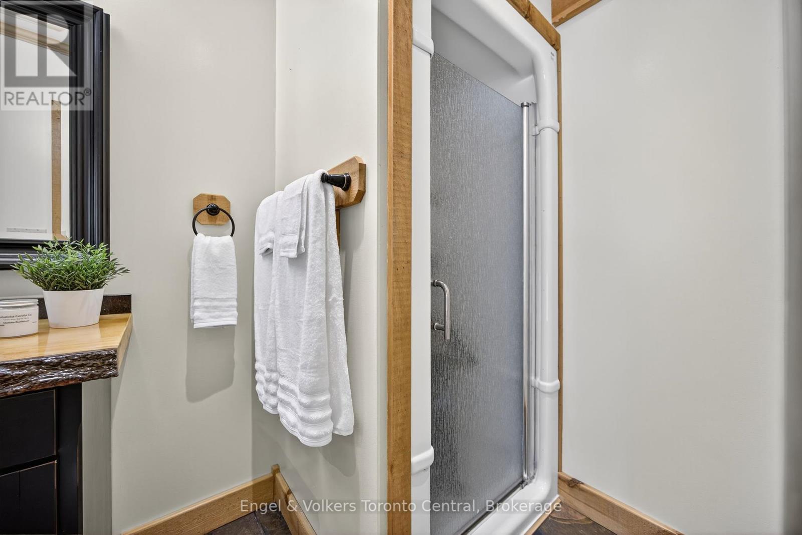 Photo 24 of 1042 Amanda Ln 1750 Frank Cooper Trail, Gravenhurst ON