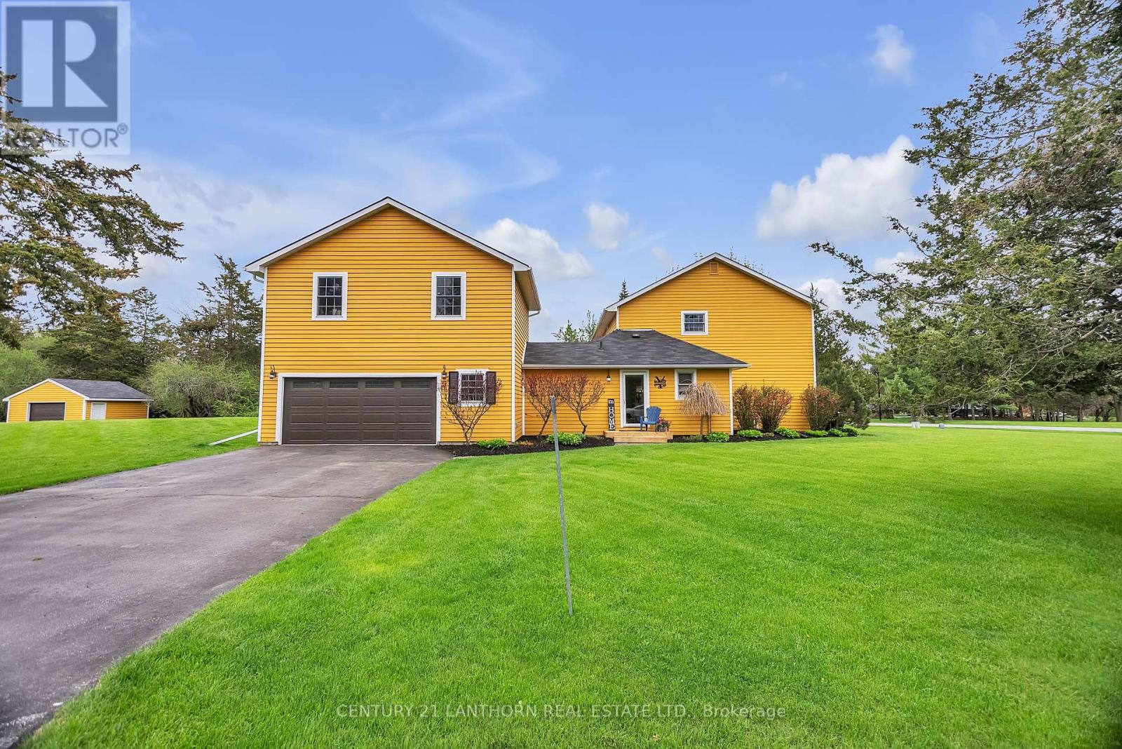 Photo 2 of 66 Oneill Drive, Belleville ON