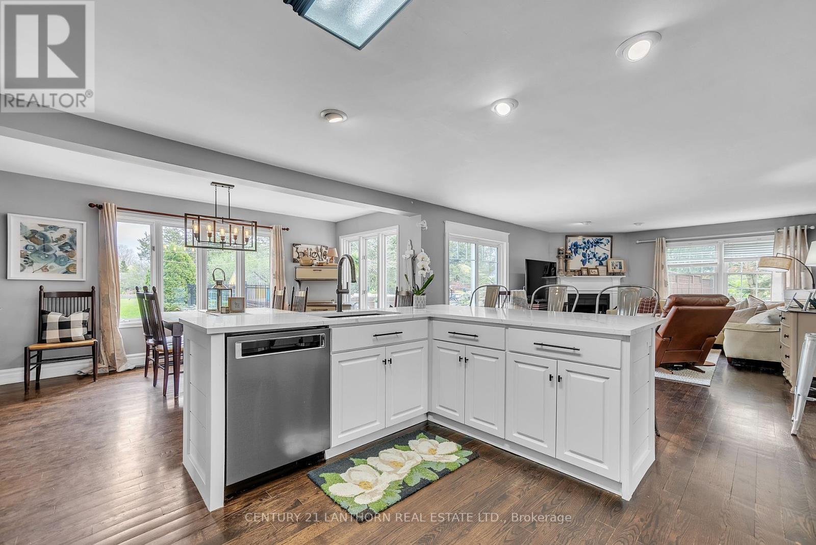 Photo 22 of 66 Oneill Drive, Belleville ON