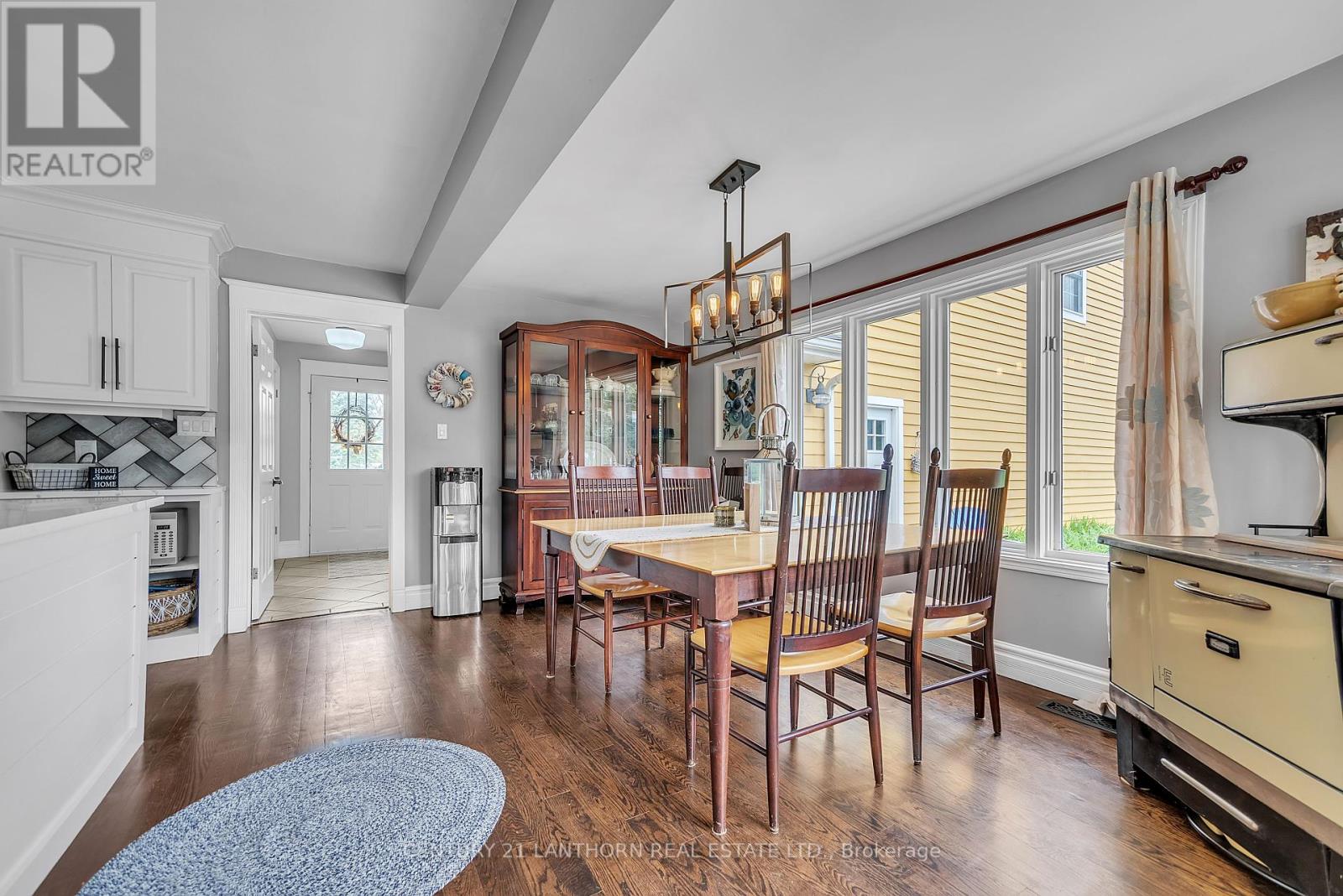 Photo 23 of 66 Oneill Drive, Belleville ON