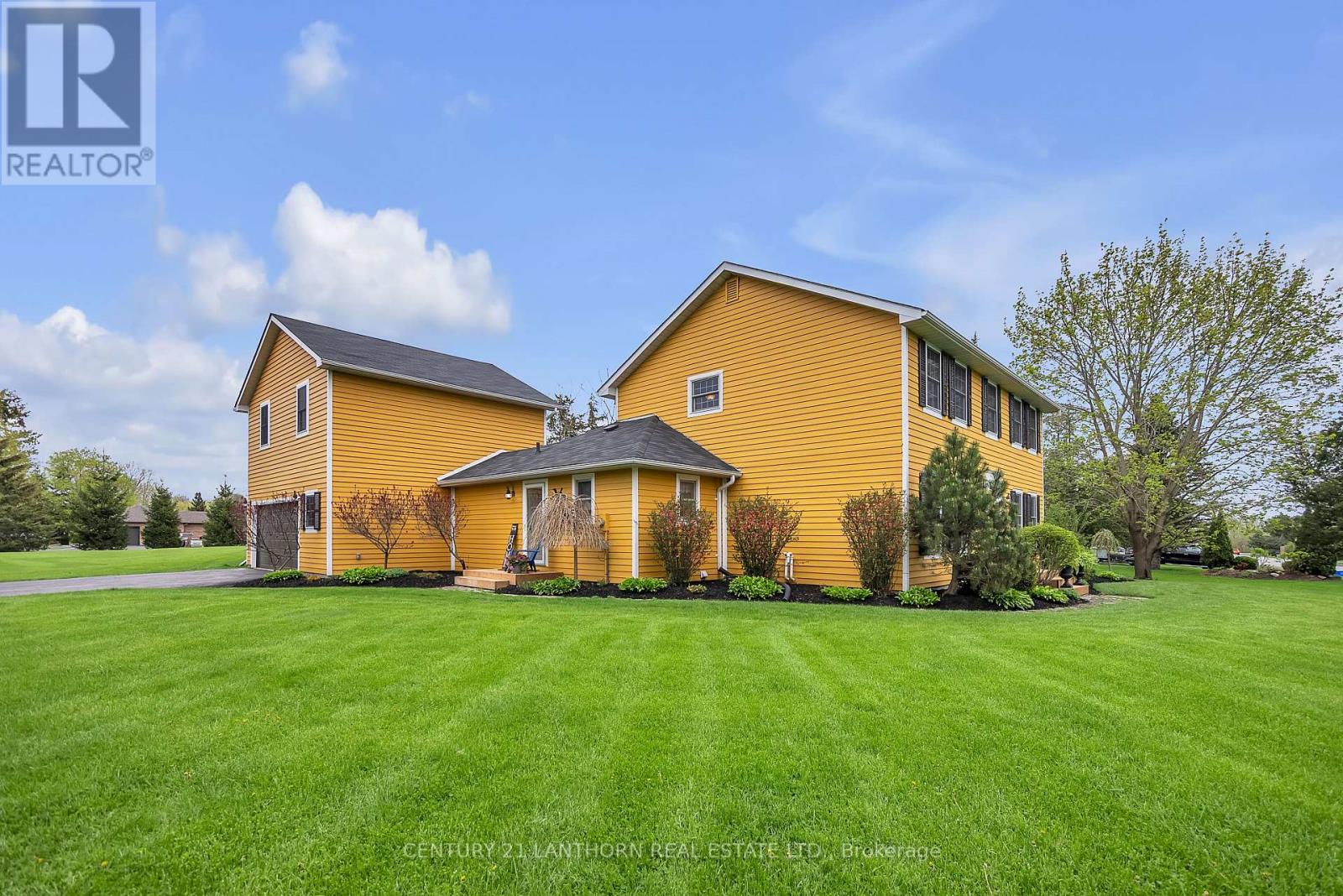 Photo 3 of 66 Oneill Drive, Belleville ON