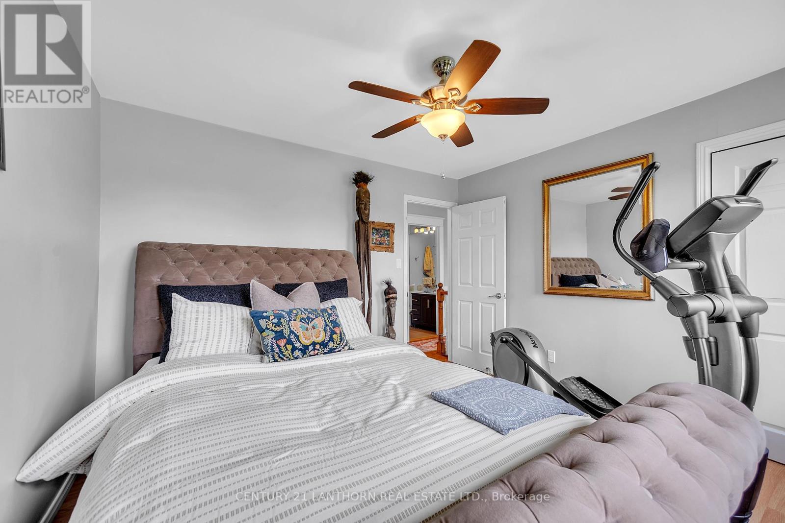 Photo 35 of 66 Oneill Drive, Belleville ON