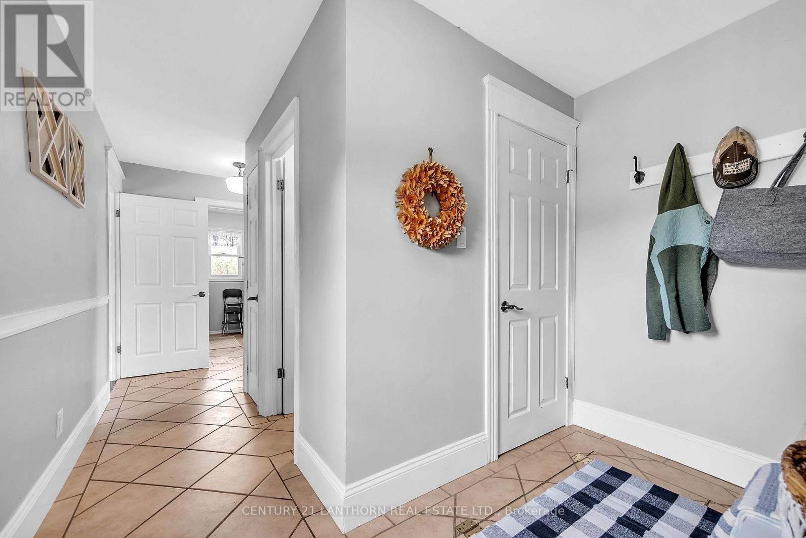Photo 37 of 66 Oneill Drive, Belleville ON