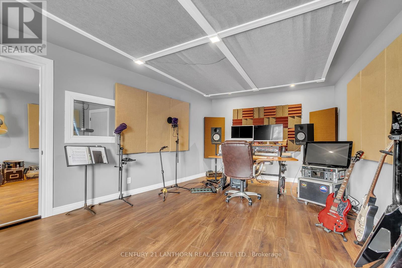Photo 39 of 66 Oneill Drive, Belleville ON