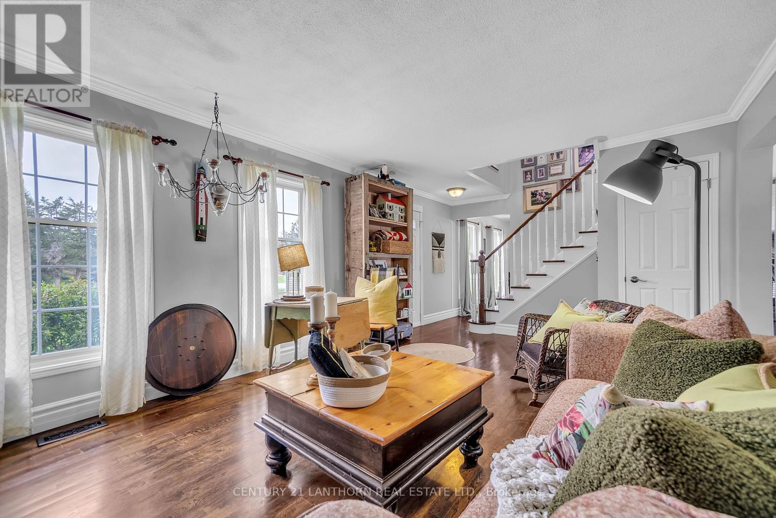 Photo 9 of 66 Oneill Drive, Belleville ON
