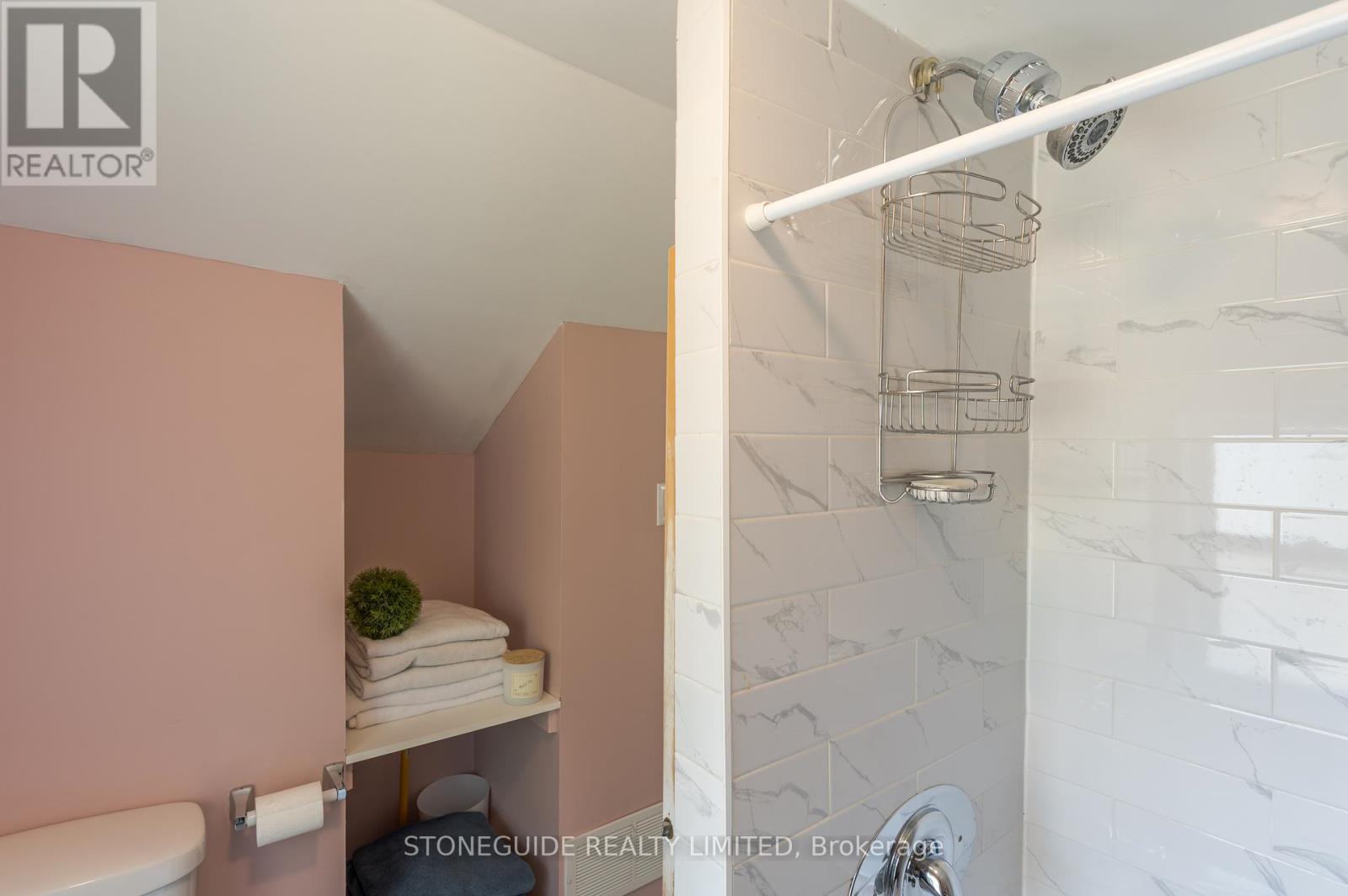 Photo 26 of 76 Doxsee Avenue S, Trent Hills ON