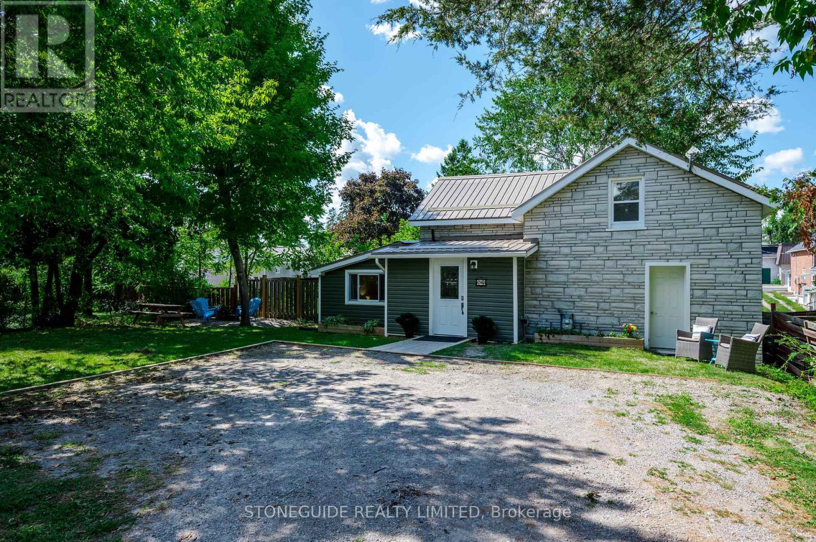 Photo 3 of 76 Doxsee Avenue S, Trent Hills ON