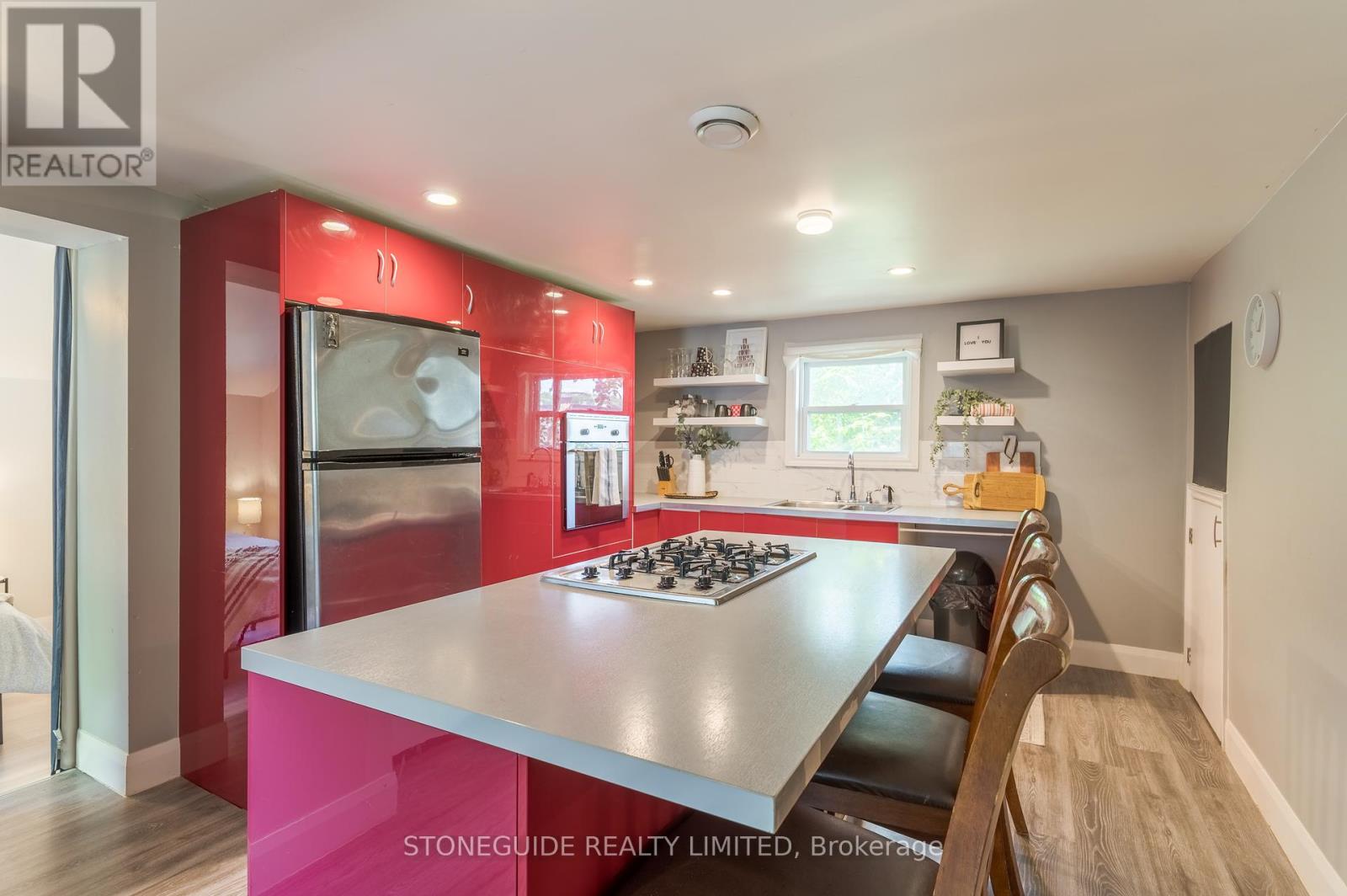 Photo 5 of 76 Doxsee Avenue S, Trent Hills ON