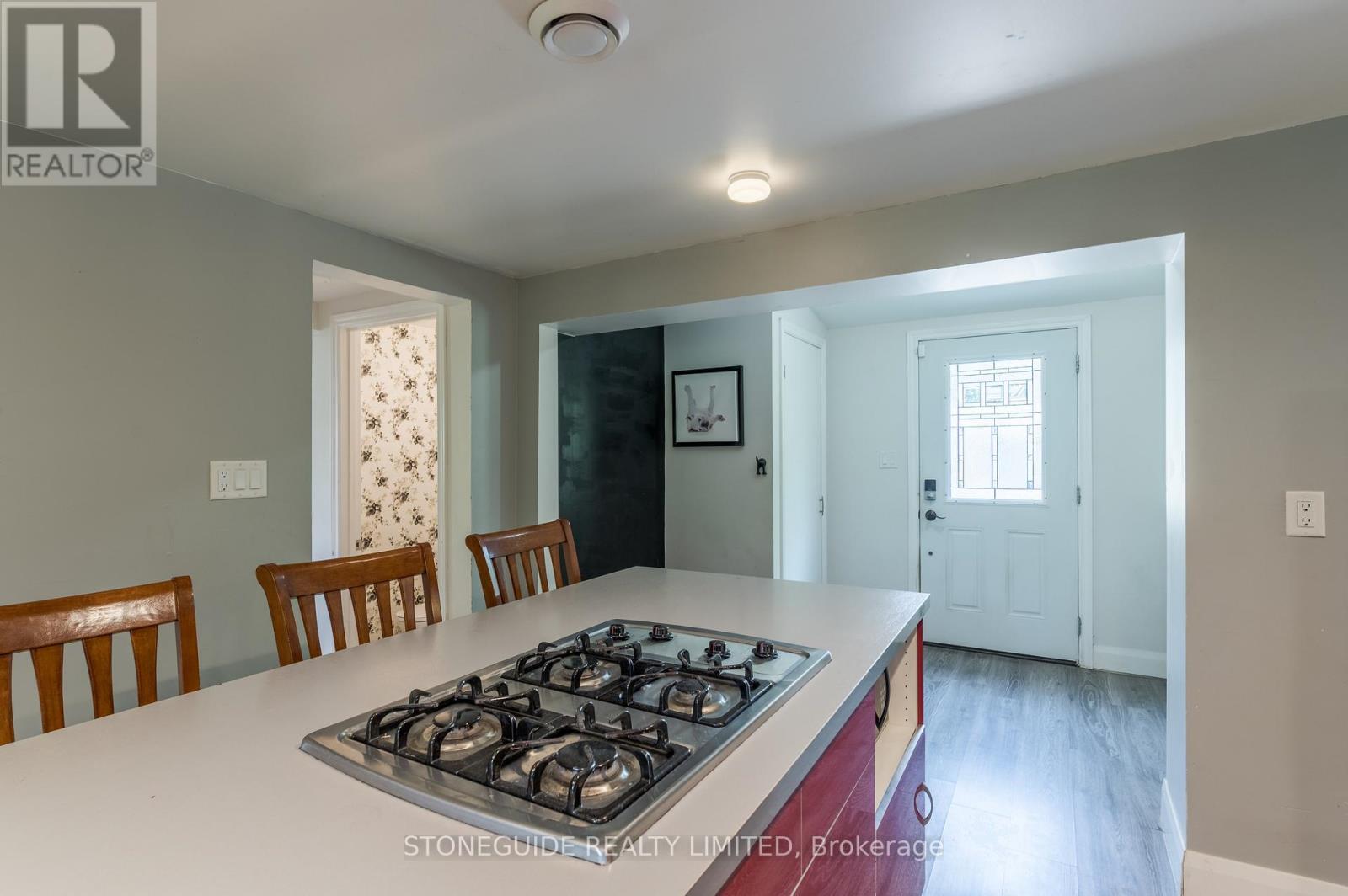 Photo 8 of 76 Doxsee Avenue S, Trent Hills ON