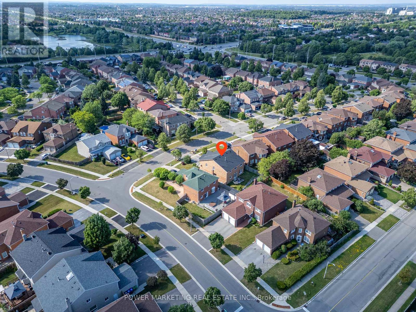 Photo 42 of 3 Newbury Crescent, Brampton ON
