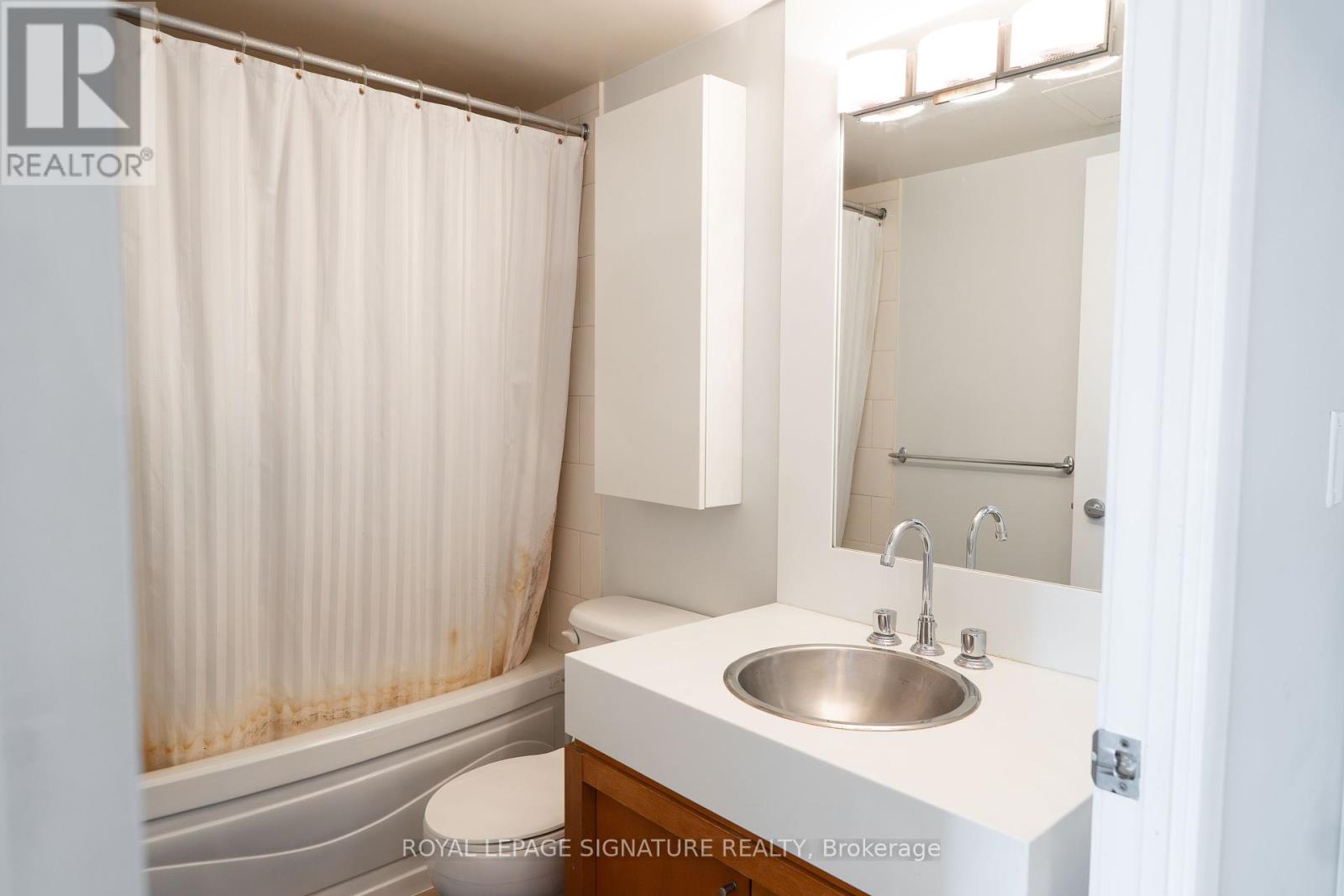 Photo 25 of 3011 81 Navy Wharf Court, Toronto ON