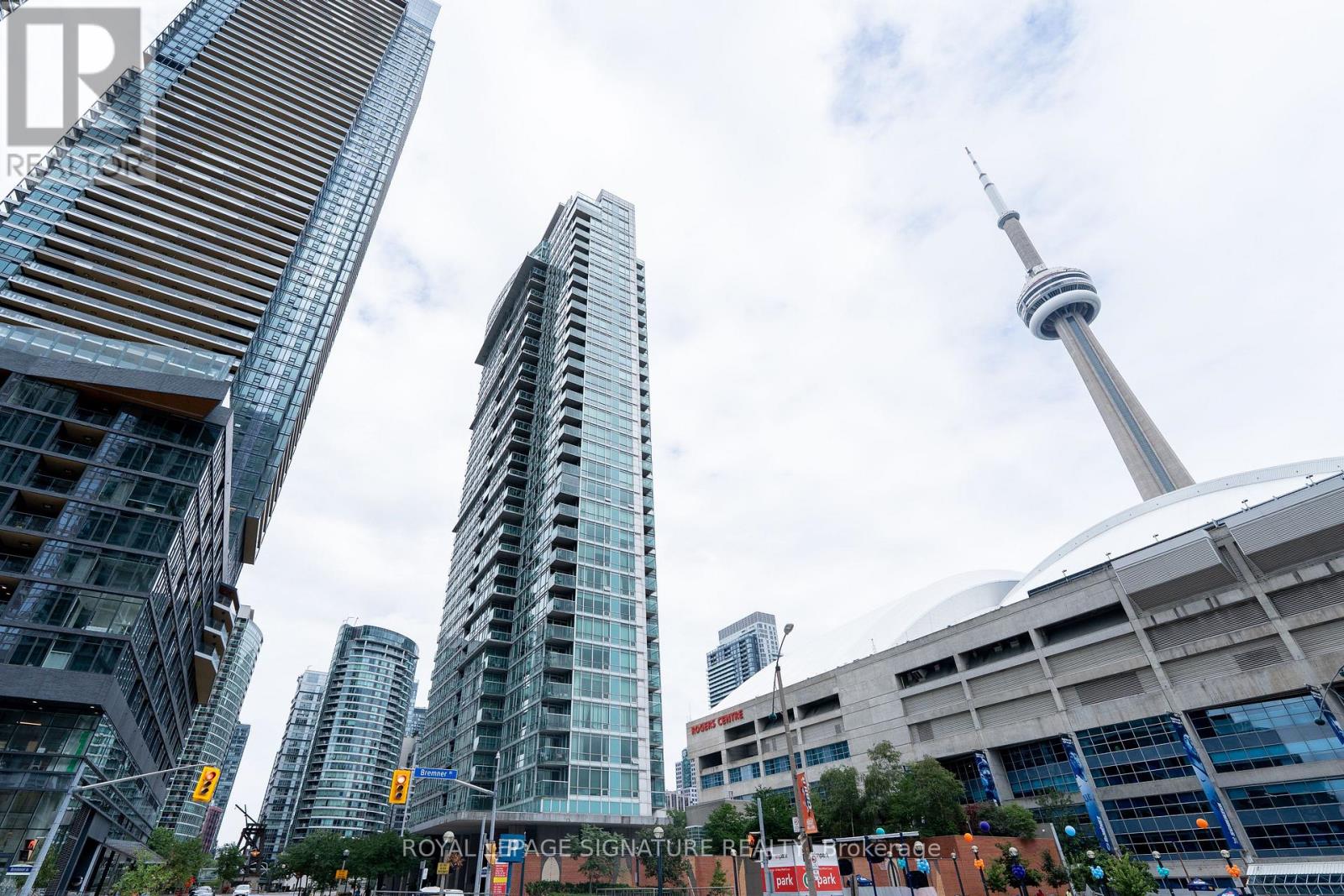 Photo 32 of 3011 81 Navy Wharf Court, Toronto ON