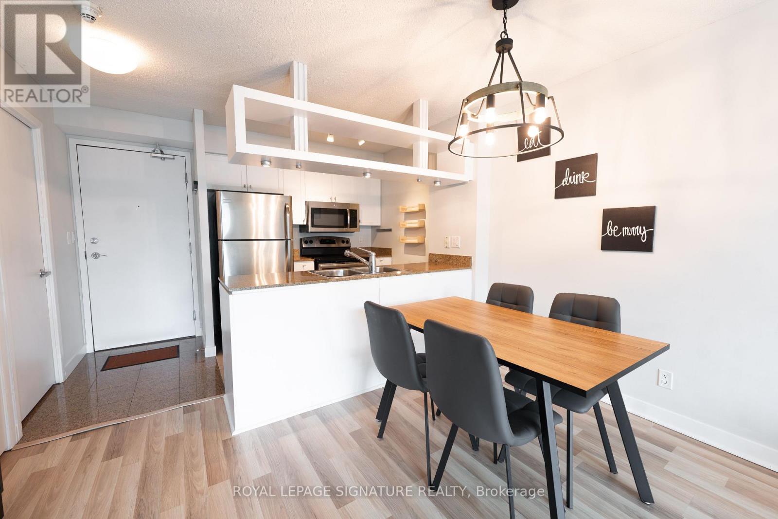 Photo 5 of 3011 81 Navy Wharf Court, Toronto ON