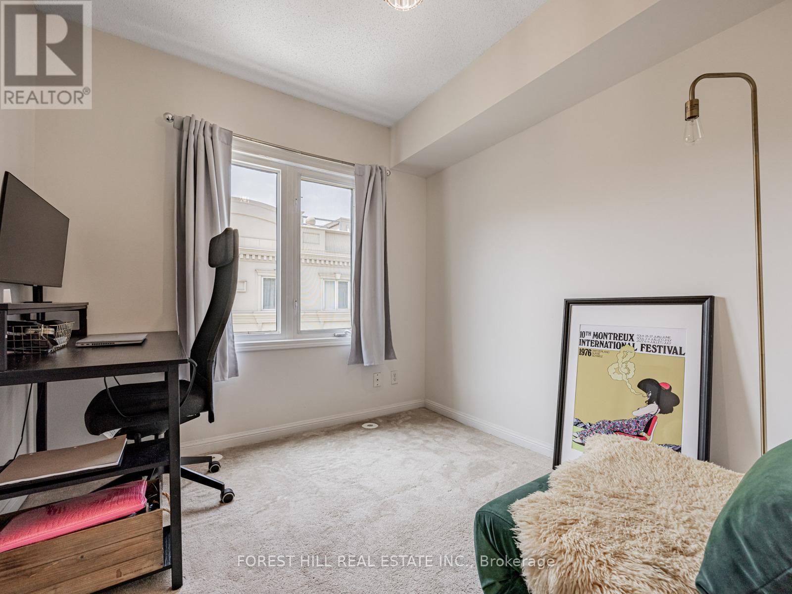 Photo 13 of Th 3 68 Carr Street, Toronto ON