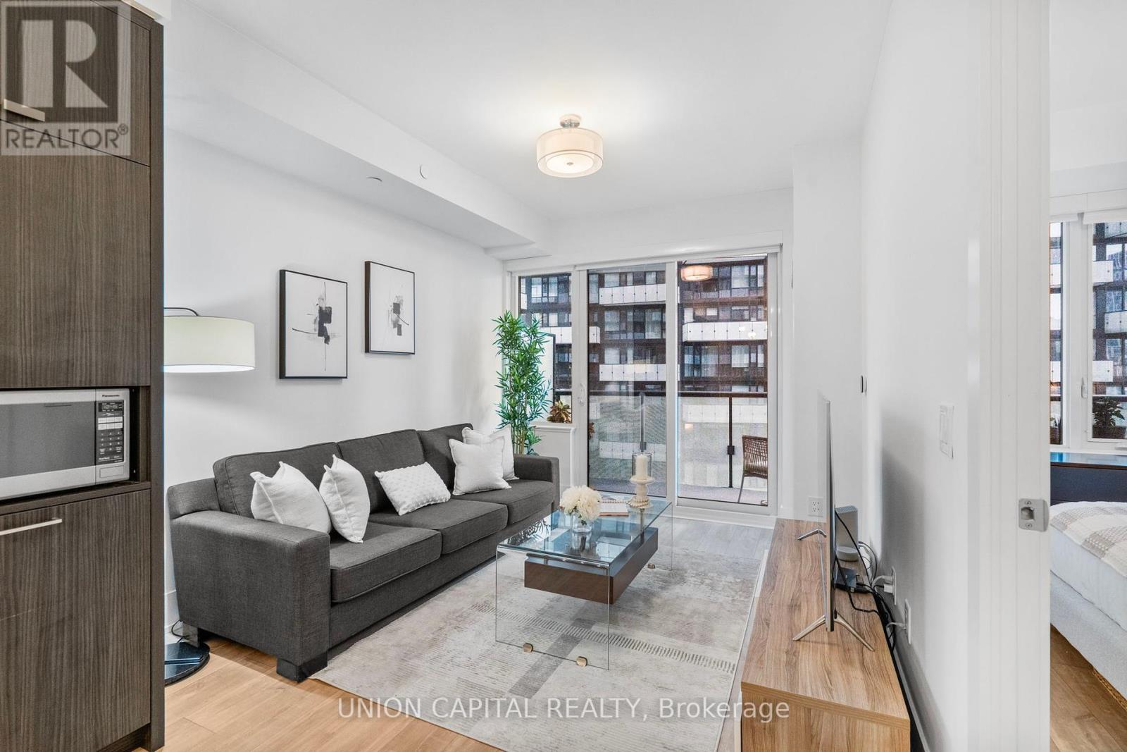 Photo 10 of 1510 480 Front Street W, Toronto ON