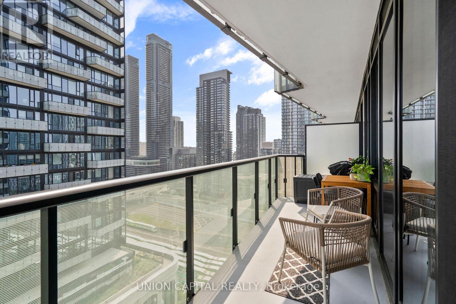 Photo 17 of 1510 480 Front Street W, Toronto ON