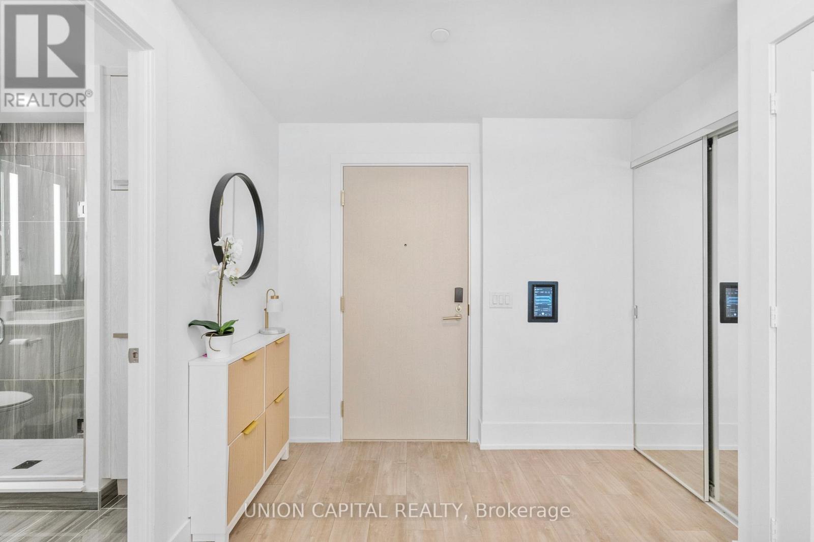 Photo 3 of 1510 480 Front Street W, Toronto ON