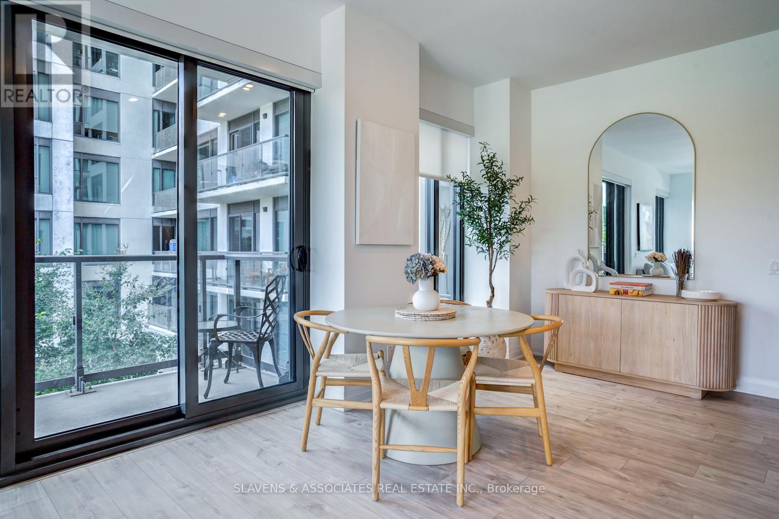 Photo 11 of 428 280 Howland Avenue, Toronto ON