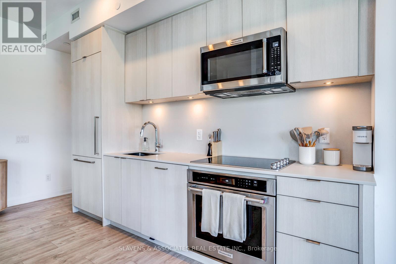 Photo 13 of 428 280 Howland Avenue, Toronto ON