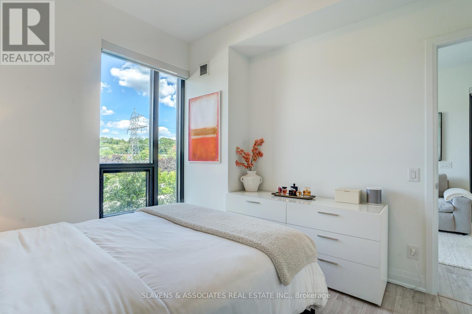 Photo 18 of 428 280 Howland Avenue, Toronto ON