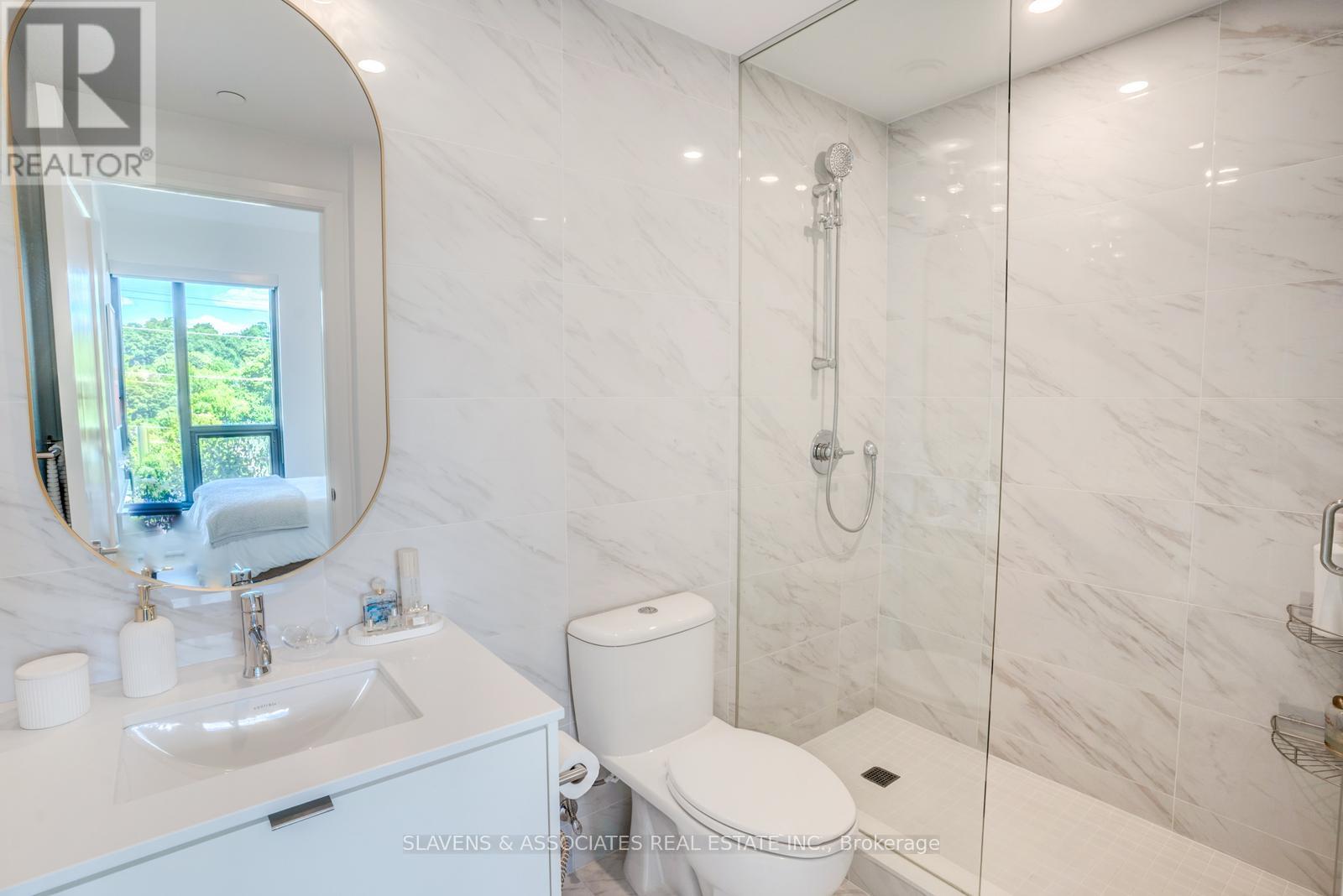 Photo 21 of 428 280 Howland Avenue, Toronto ON