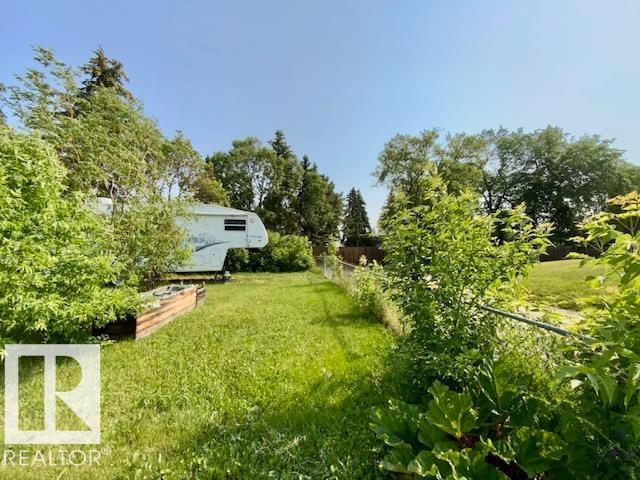 Photo 36 of 133 Elm Cr, Wetaskiwin AB