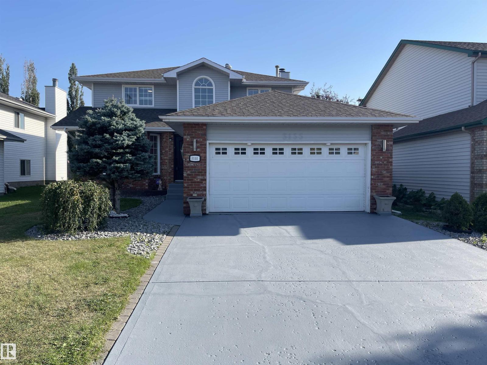 Photo 1 of 3155 36 Av Nw, Edmonton AB