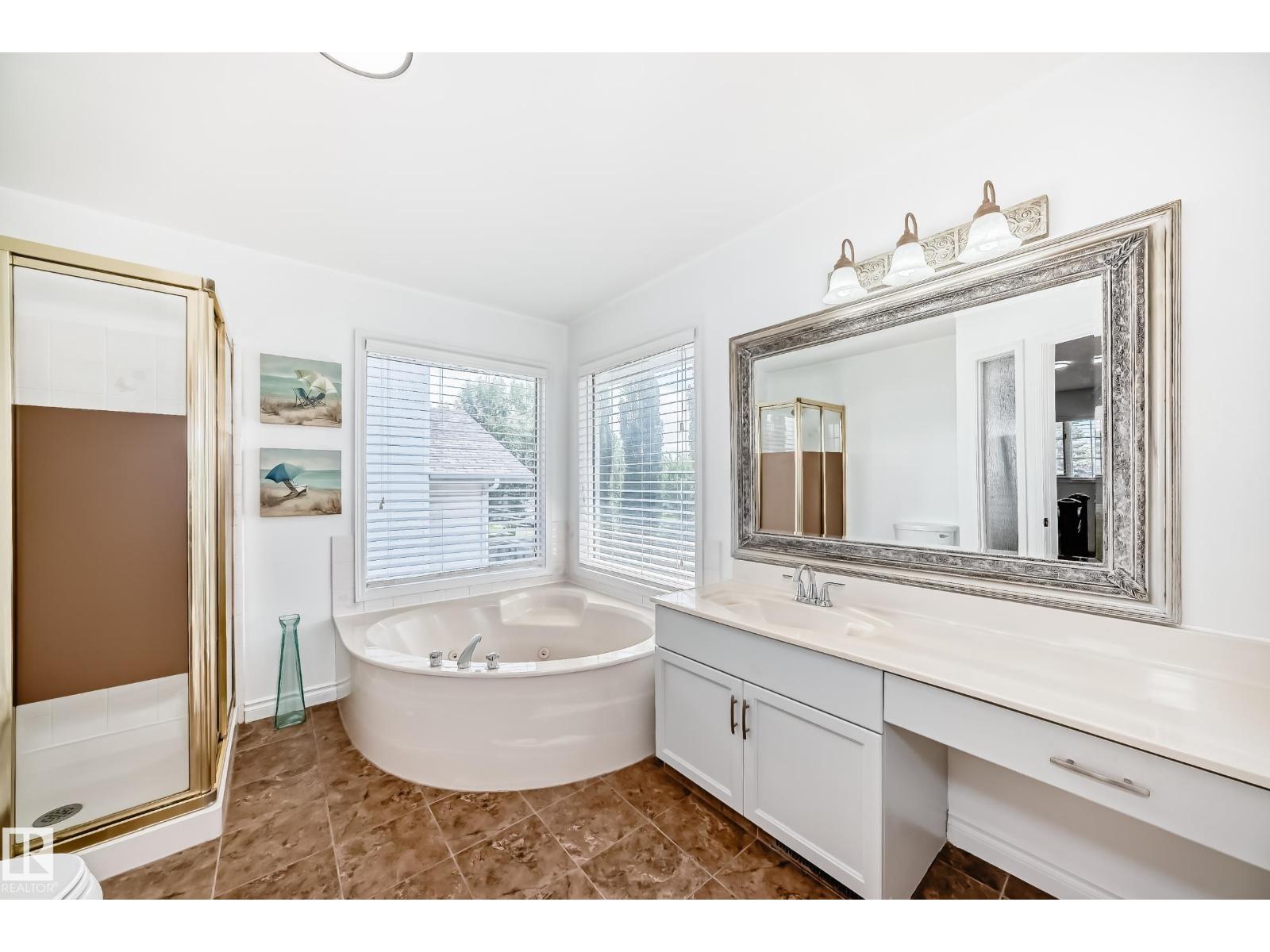 Photo 30 of 3155 36 Av Nw, Edmonton AB