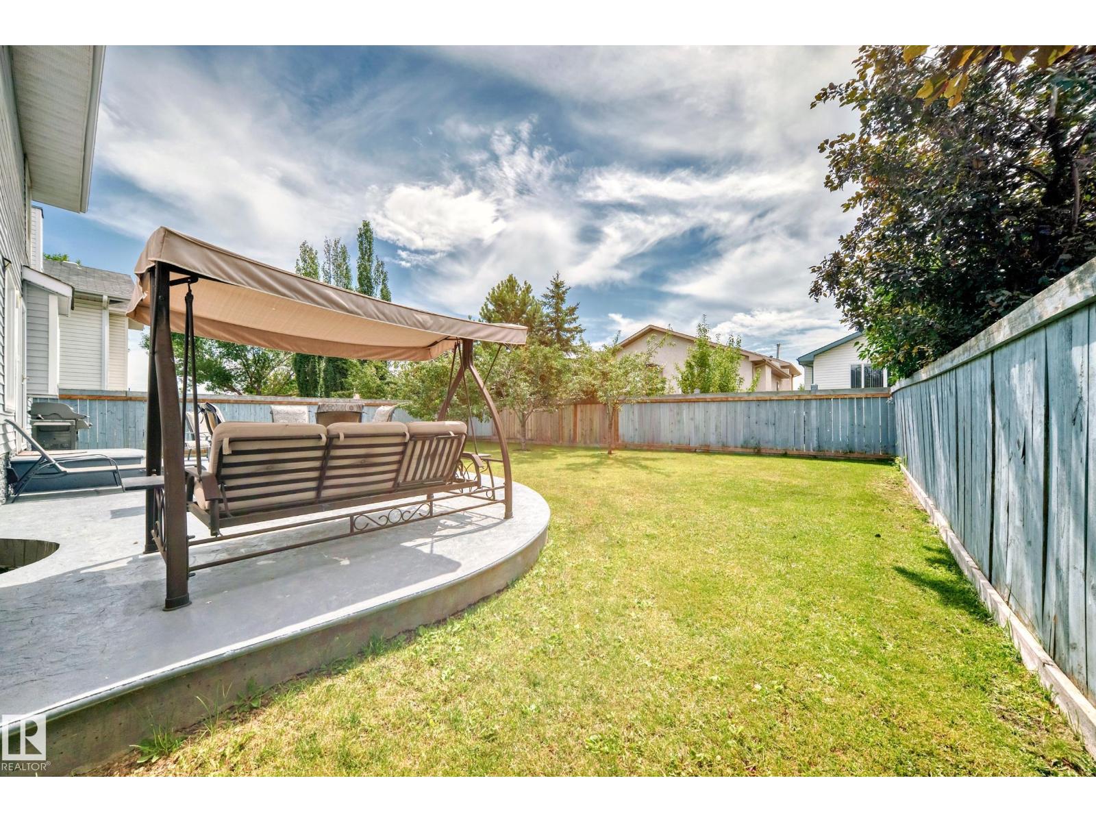 Photo 57 of 3155 36 Av Nw, Edmonton AB