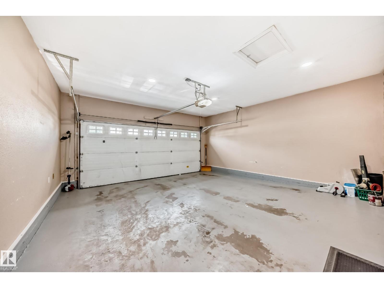 Photo 62 of 3155 36 Av Nw, Edmonton AB