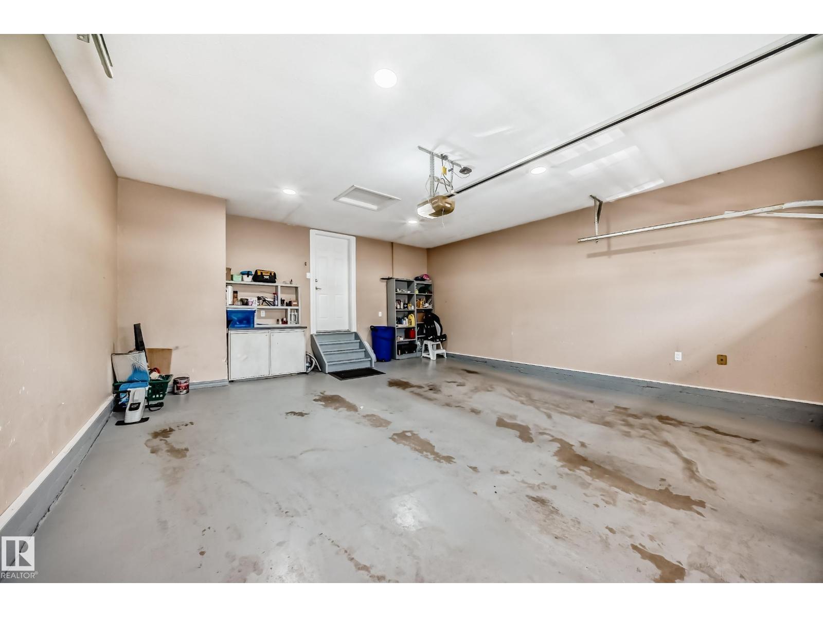 Photo 63 of 3155 36 Av Nw, Edmonton AB