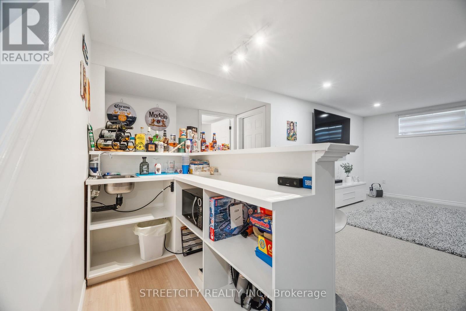 Photo 24 of 211 2025 Meadowgate Boulevard S, London South ON