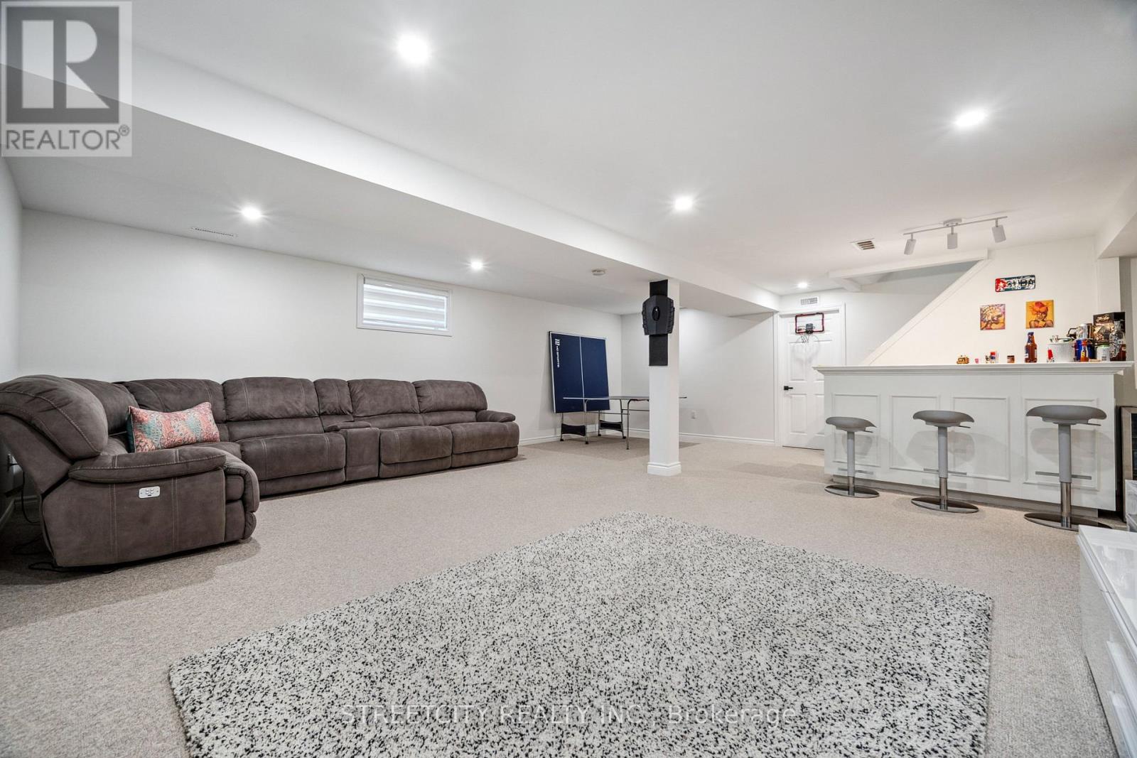 Photo 27 of 211 2025 Meadowgate Boulevard S, London South ON