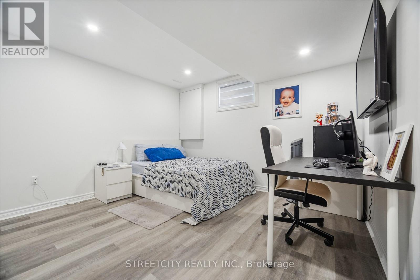 Photo 29 of 211 2025 Meadowgate Boulevard S, London South ON