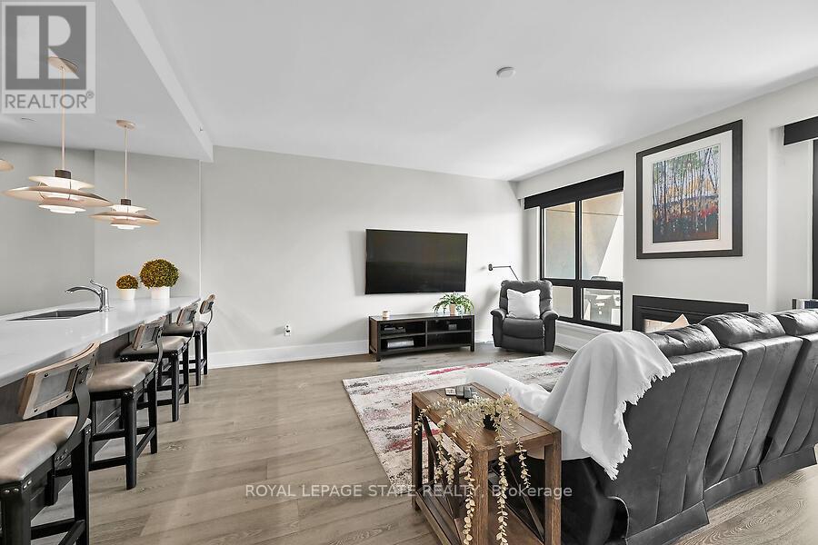 Photo 10 of Ph 804 181 James Street N, Hamilton ON