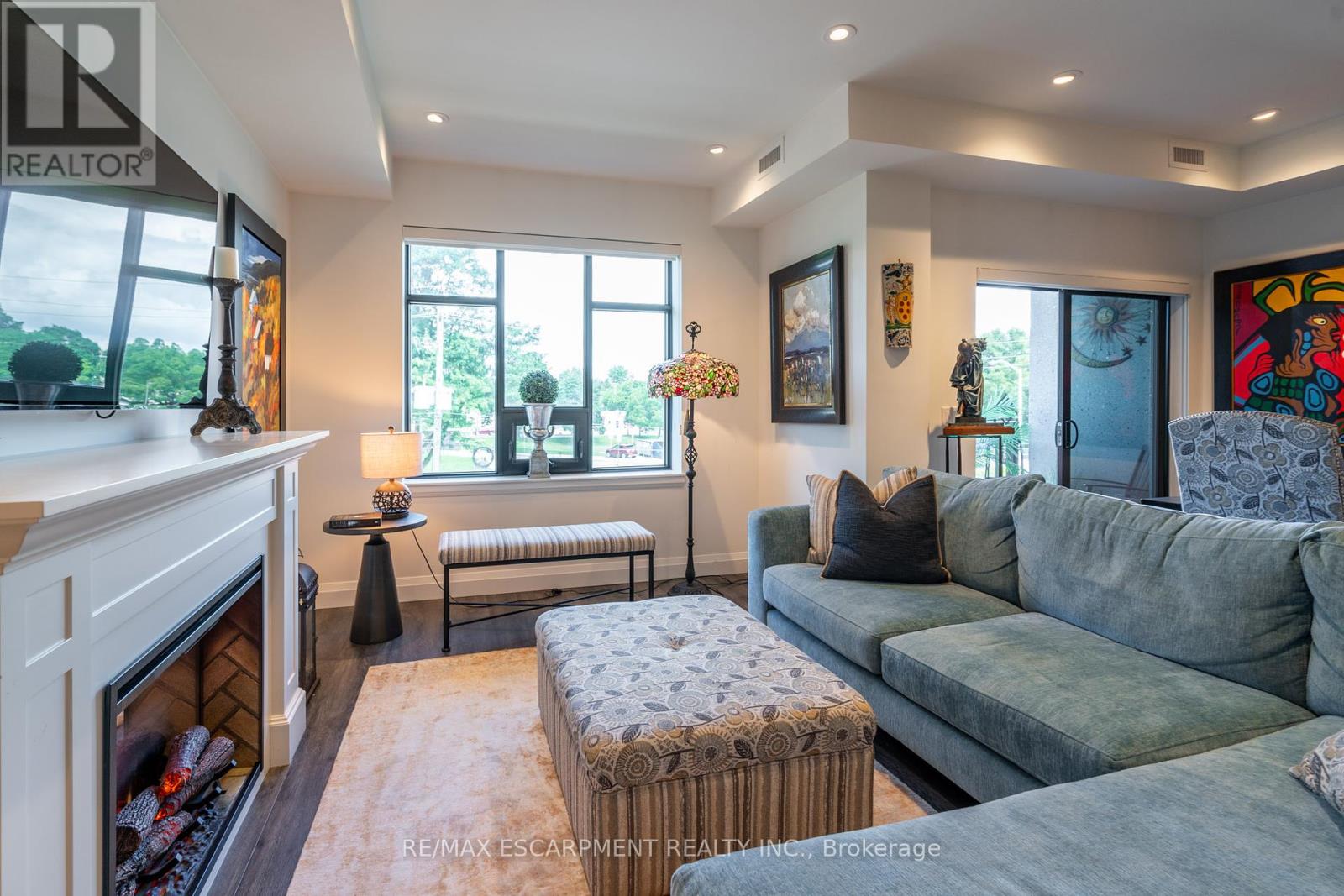 Photo 11 of 213 30 Hamilton Street S, Hamilton ON