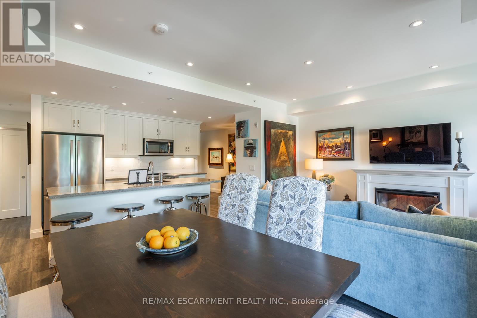 Photo 18 of 213 30 Hamilton Street S, Hamilton ON