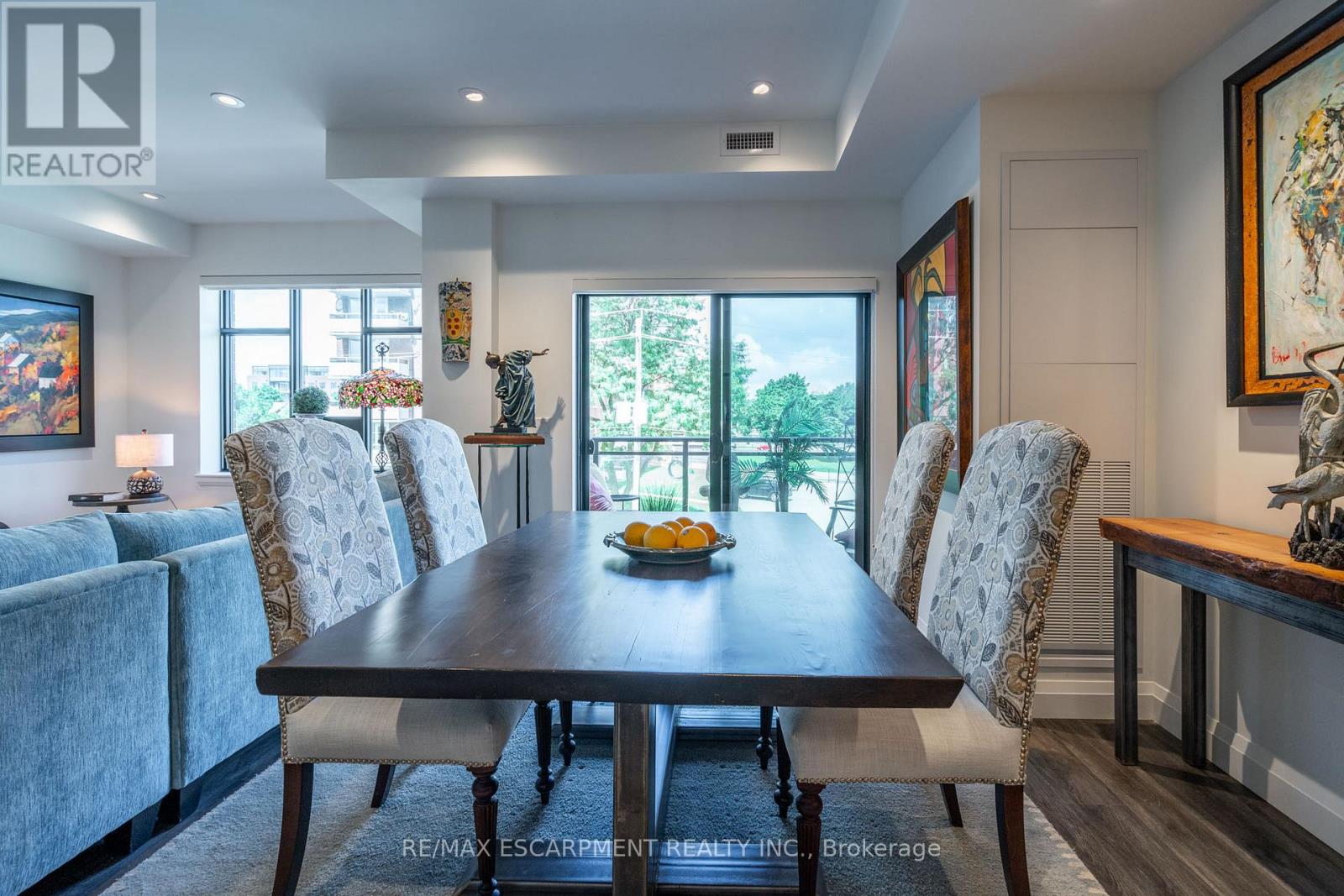 Photo 19 of 213 30 Hamilton Street S, Hamilton ON