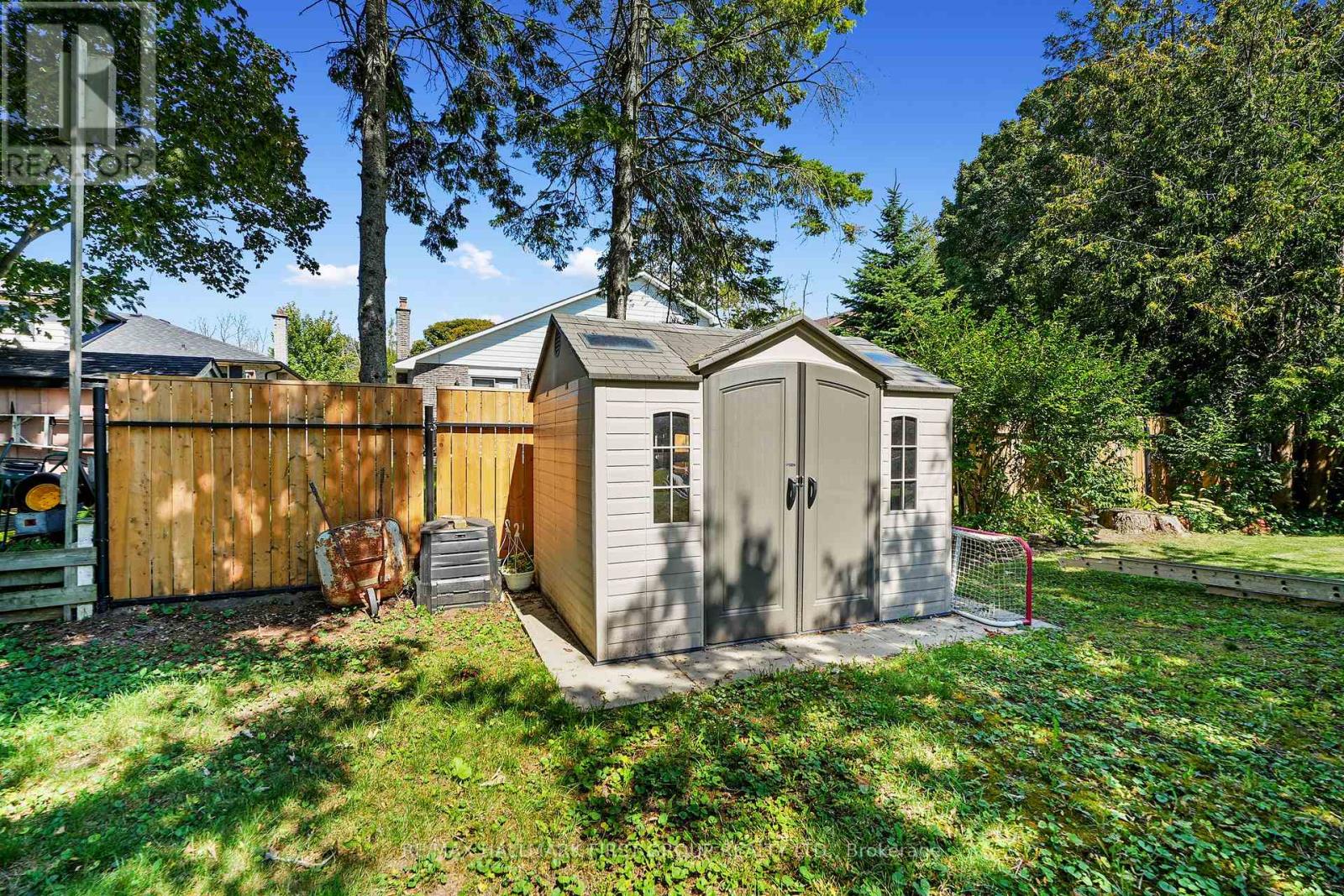 Photo 40 of 8 Ravensdale Road, Cobourg ON
