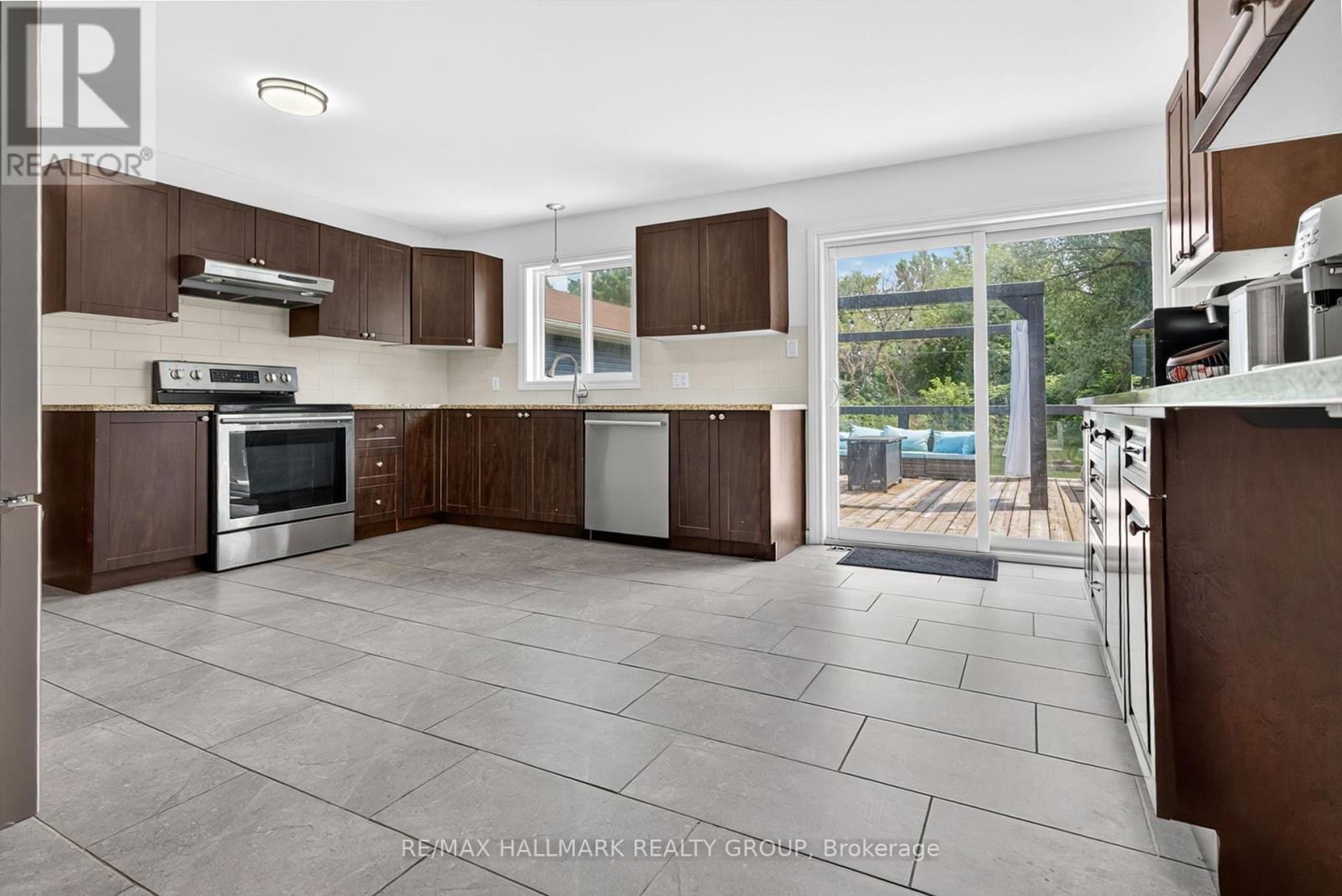 Photo 12 of 3740 Louiseize Road, Ottawa ON
