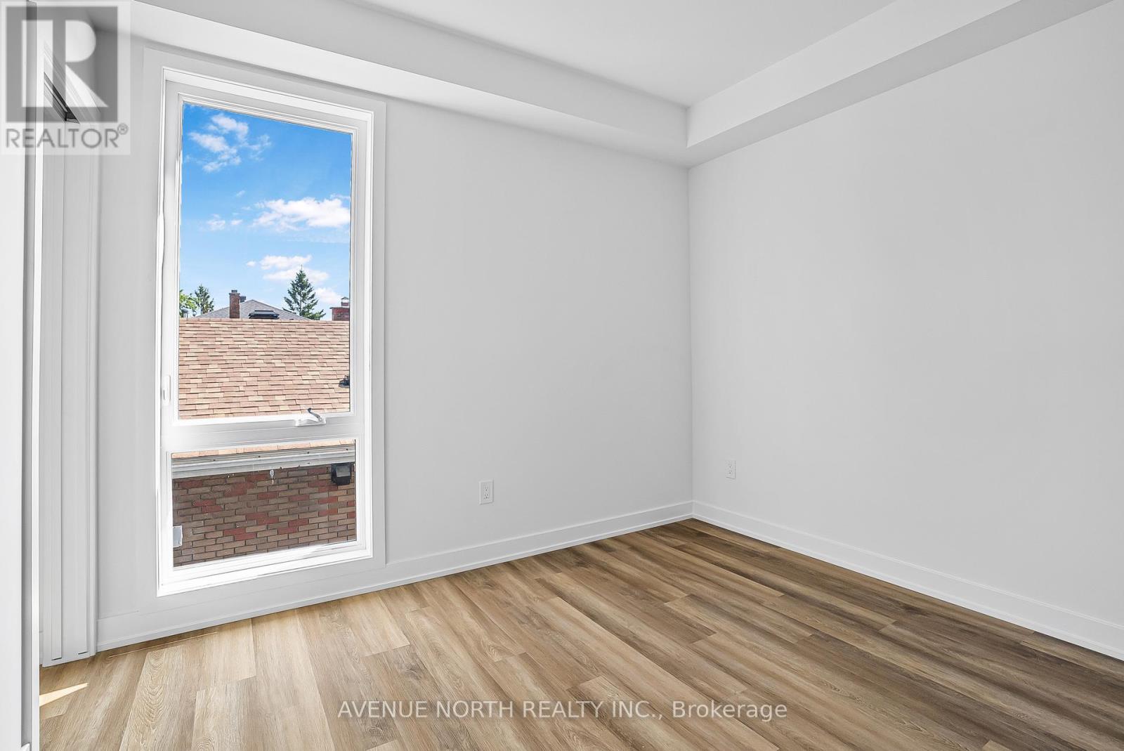 Photo 11 of 03 391 Dieppe Street, Ottawa ON