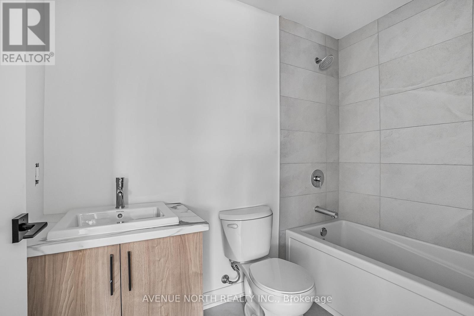 Photo 13 of 03 391 Dieppe Street, Ottawa ON