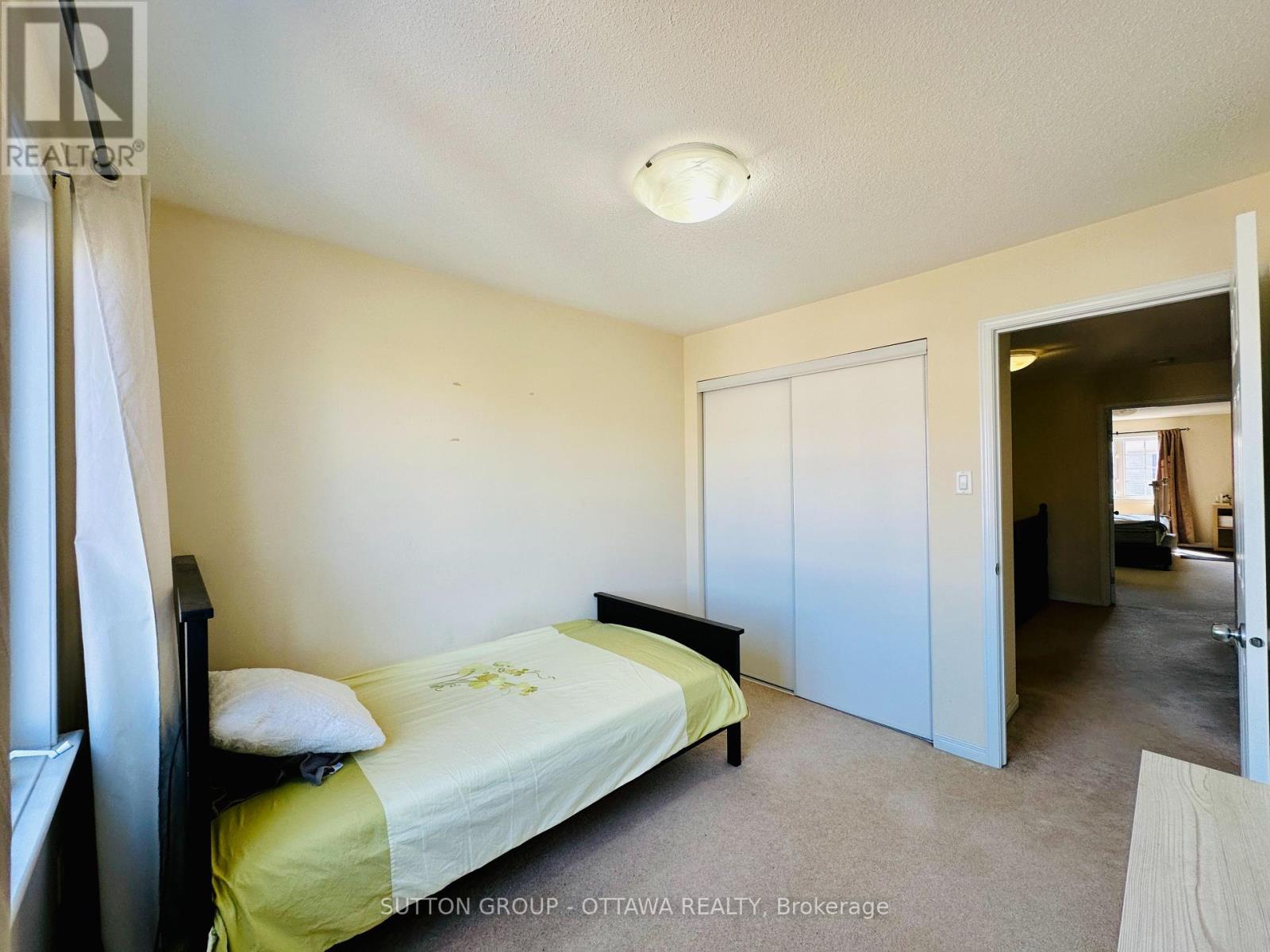 Photo 20 of 747 Oakglade Avenue, Ottawa ON