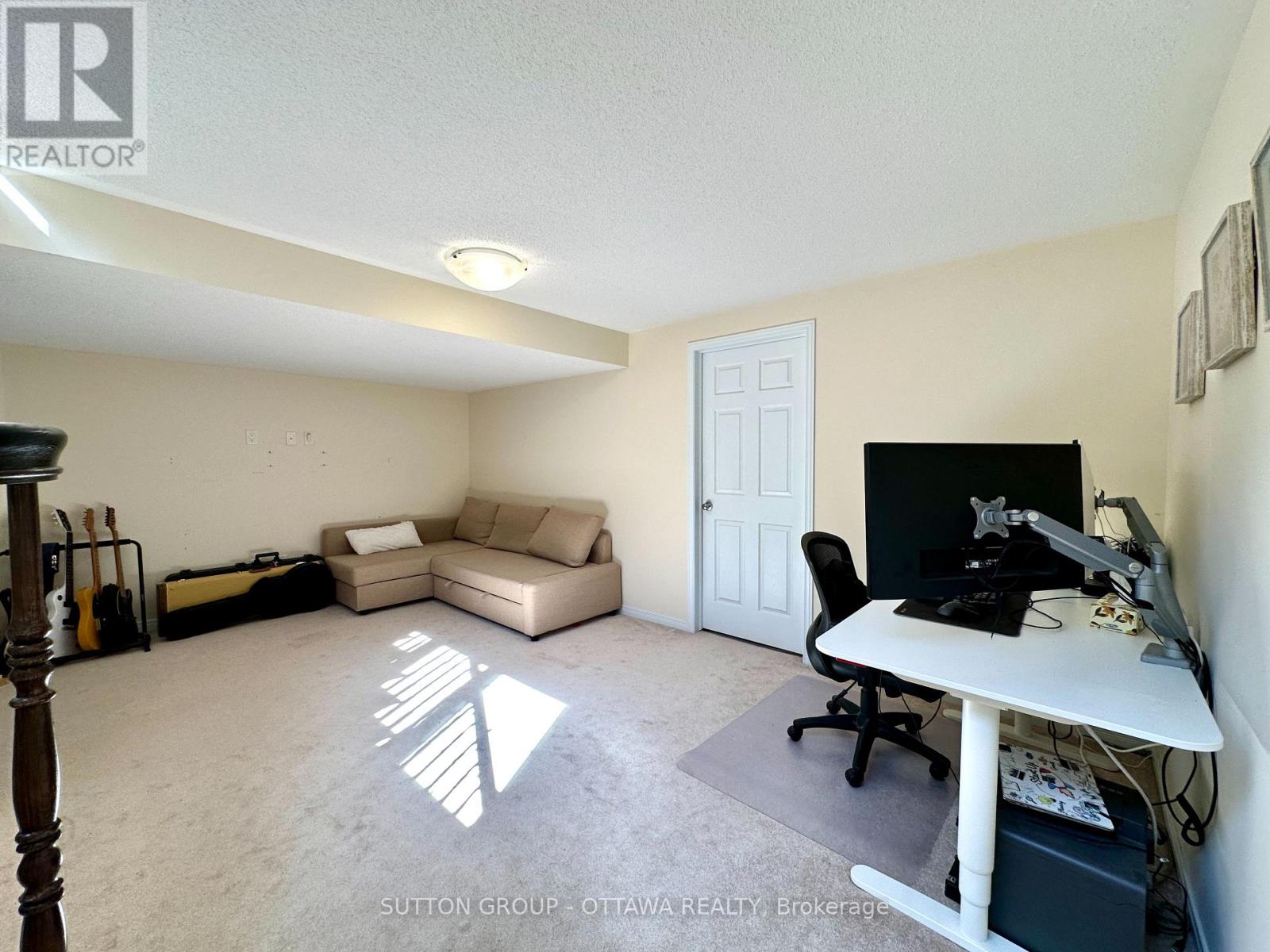 Photo 23 of 747 Oakglade Avenue, Ottawa ON