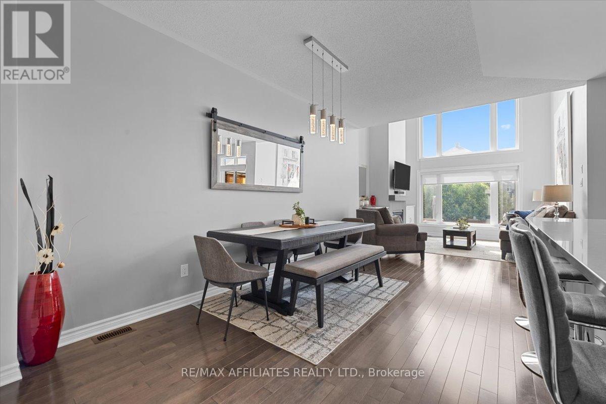 Photo 15 of 511 Earnscliffe Grove, Ottawa ON