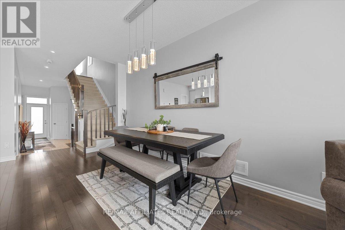 Photo 16 of 511 Earnscliffe Grove, Ottawa ON