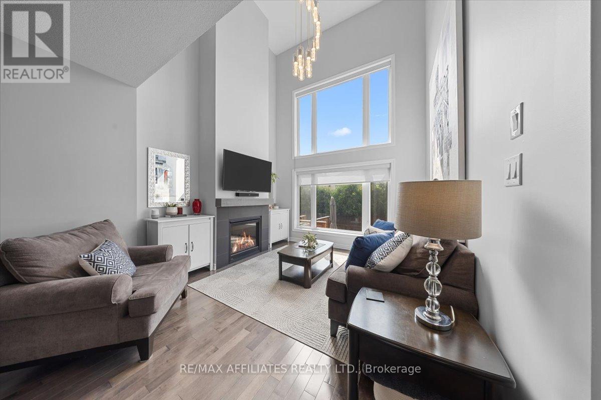 Photo 18 of 511 Earnscliffe Grove, Ottawa ON